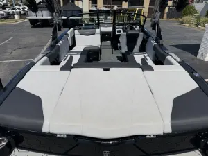 2023-mastercraft-nxt22-140754-image5.webp