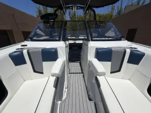 2019-nautique-g23-140758-image6.webp