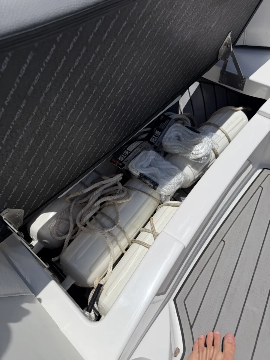 2019-nautique-g23-140758-image7.webp