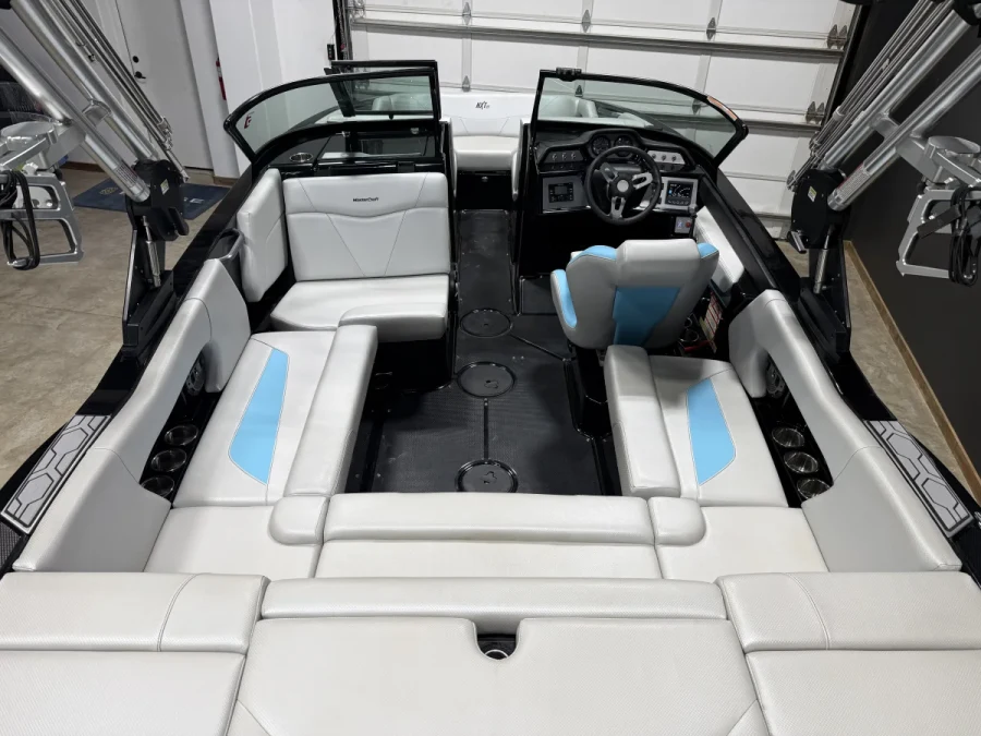 2020-mastercraft-nxt20-140760-image8.webp