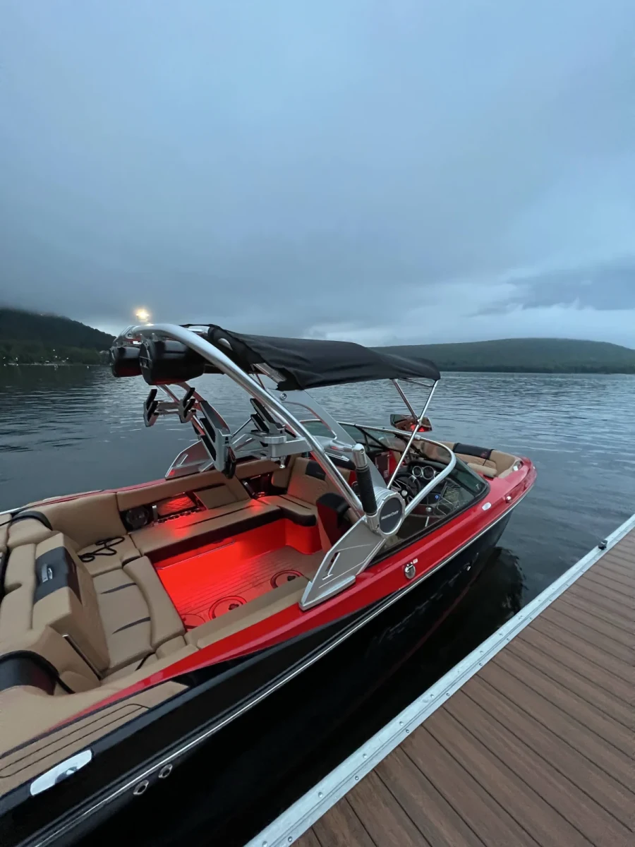 2020-mastercraft-x22-140761-image3.webp