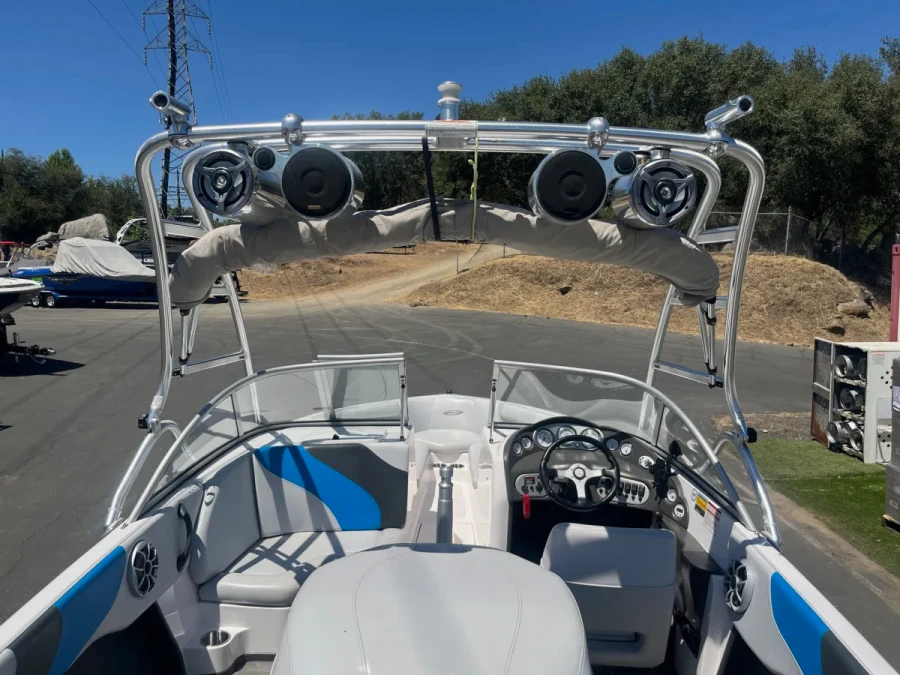 2005-moomba-mobius-lsv--140775-image2.webp