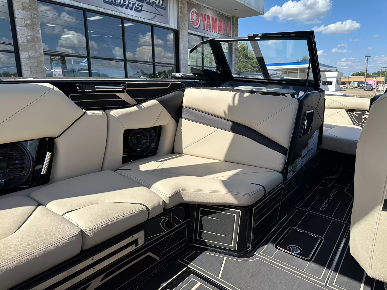 2026 Centurion NV233