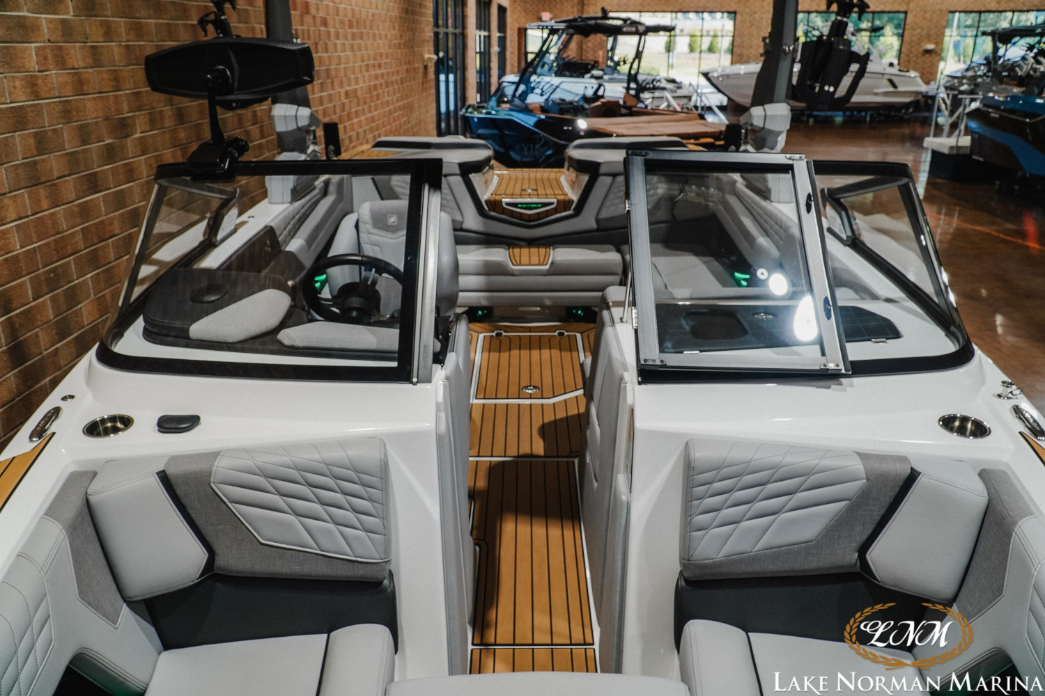 2022 Nautique G21