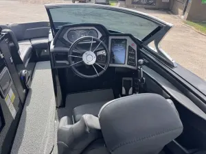 2018-mastercraft-x-star-140808-image19