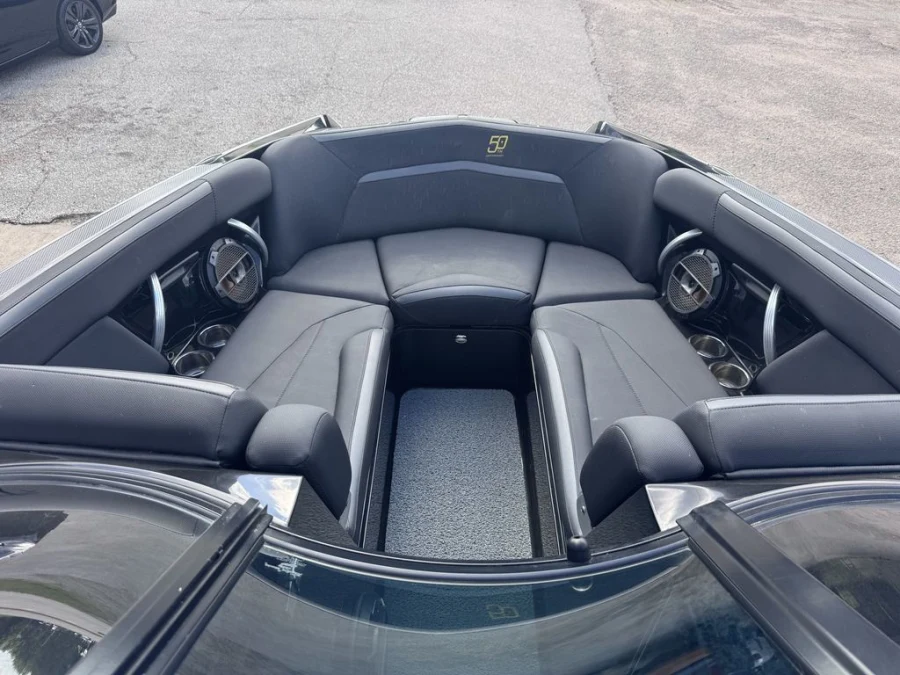 2018-mastercraft-x-star-140808-image5
