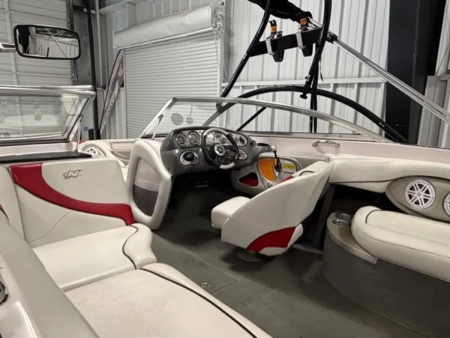2004-nautique-air-nautique-226-142593-image11.webp
