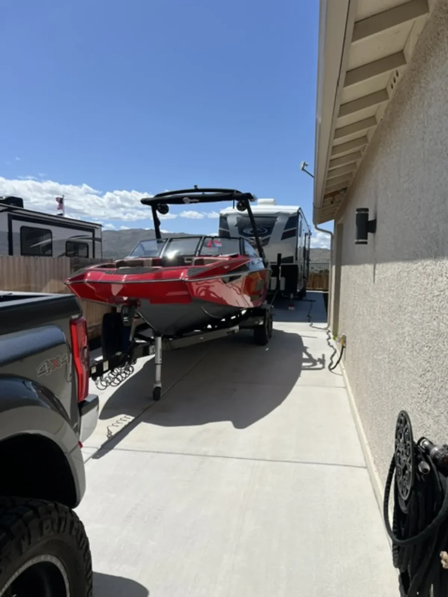 2021-malibu--wakesetter-23-mxz-142599-image2.webp