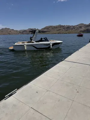 2025-nautique-s23-142635-image0.webp