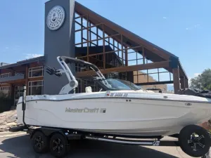 2023-mastercraft-xt23-142664-image1