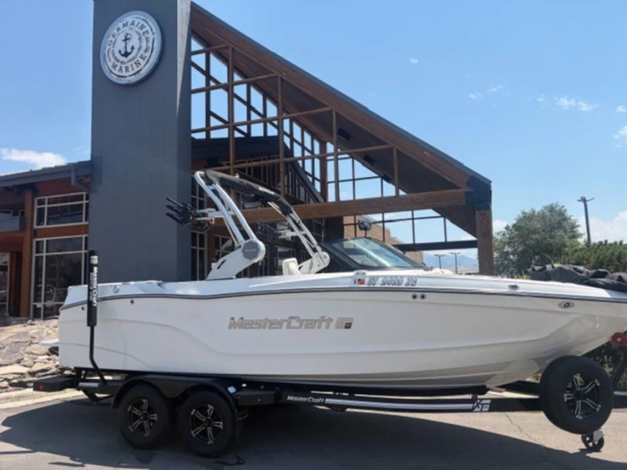 2023-mastercraft-xt23-142664-image2