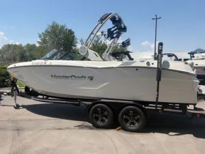2023-mastercraft-xt23-142664-image4