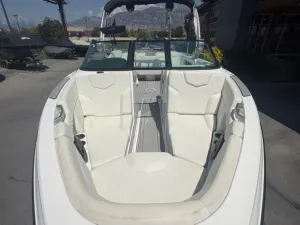 2023-mastercraft-xt23-142664-image6