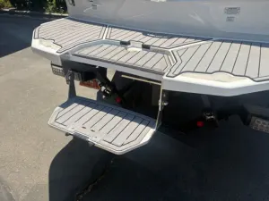 2023-mastercraft-xt23-142664-image9