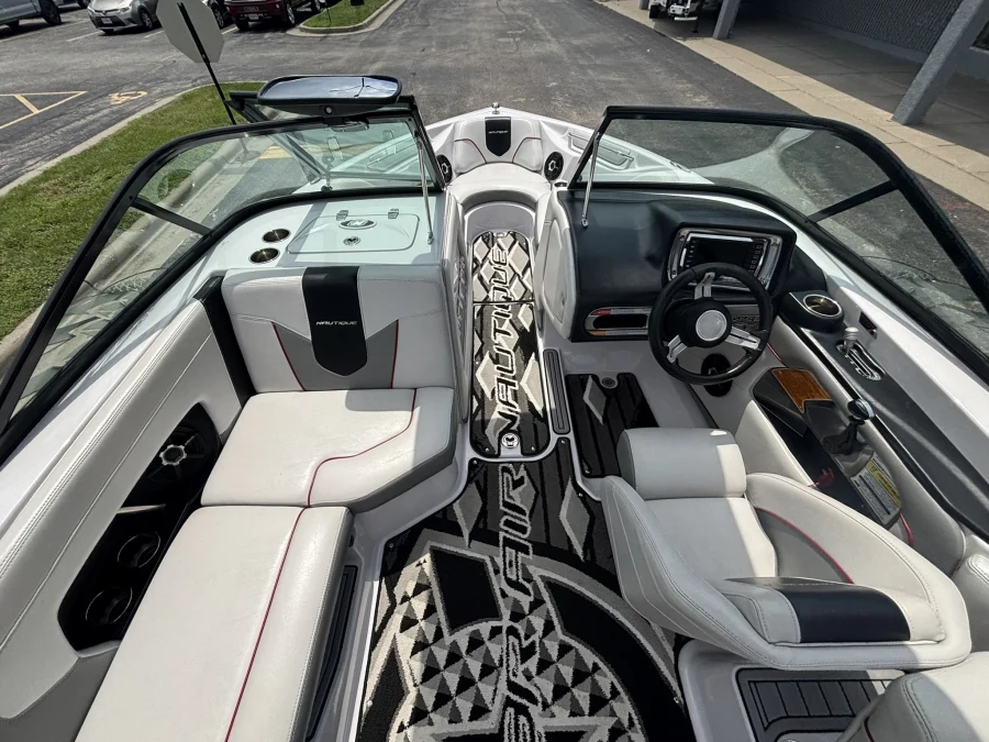2013-nautique-super-air-nautique-210-142668-image20