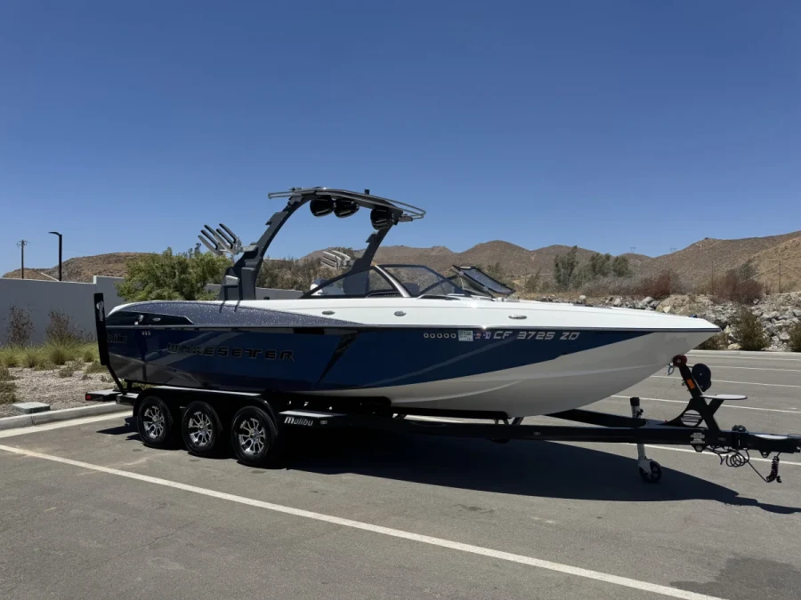 2016-malibu-wakesetter-25-lsv-143283-image2.webp