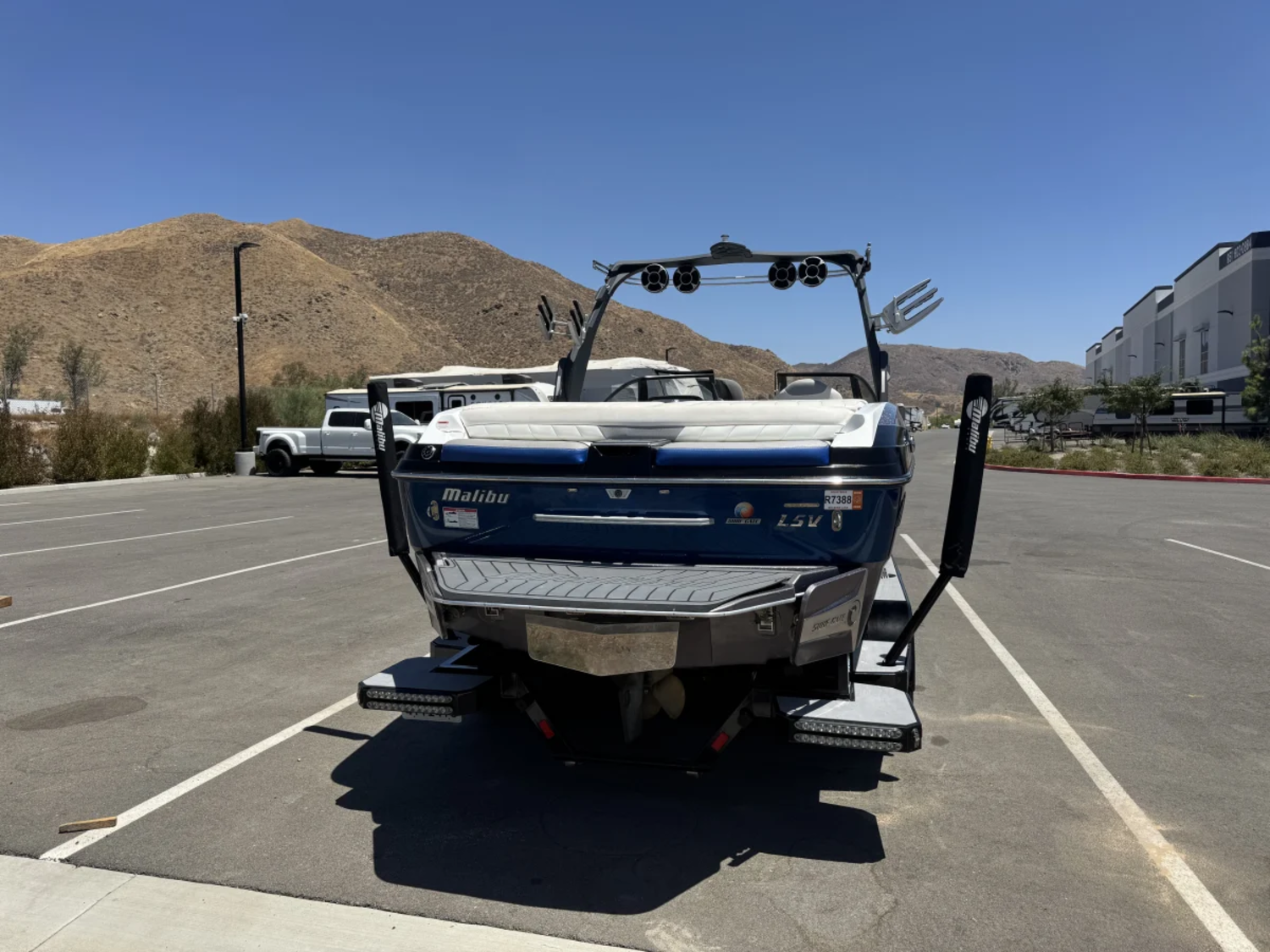 2016 Malibu Wakesetter 25 LSV