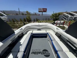 2016-malibu-wakesetter-25-lsv-143283-image9.webp