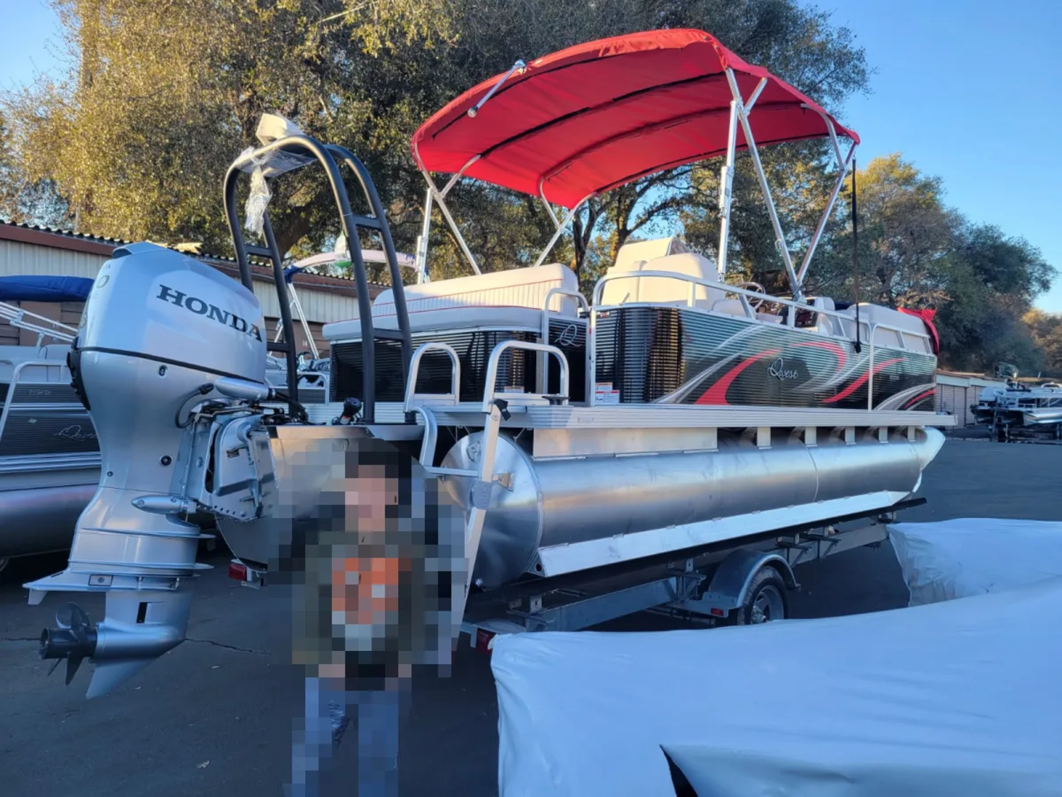 2022 Apex Marine Qwest