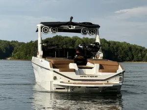2026-nautique-g25-143302-image9.webp