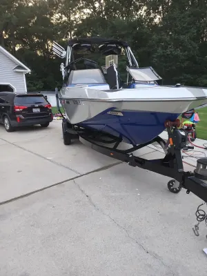 2015 Axis Boats A22 Icon
