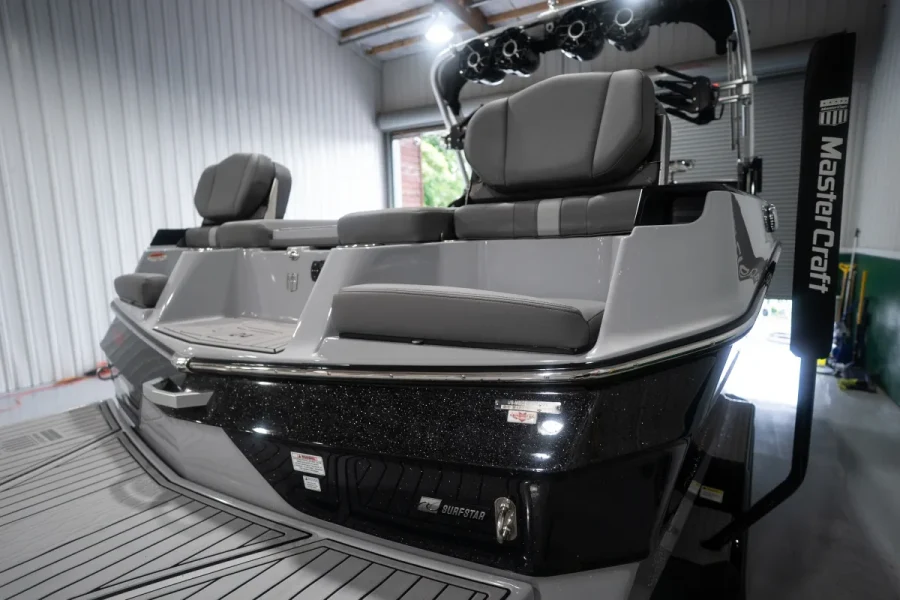 2023-mastercraft-xt24-143315-image1.webp