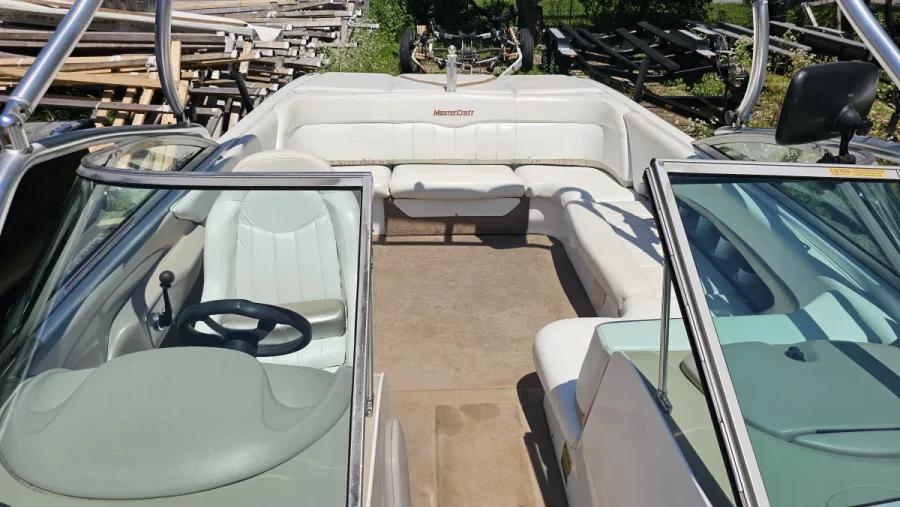 2001-mastercraft-x30-143323-image8.webp