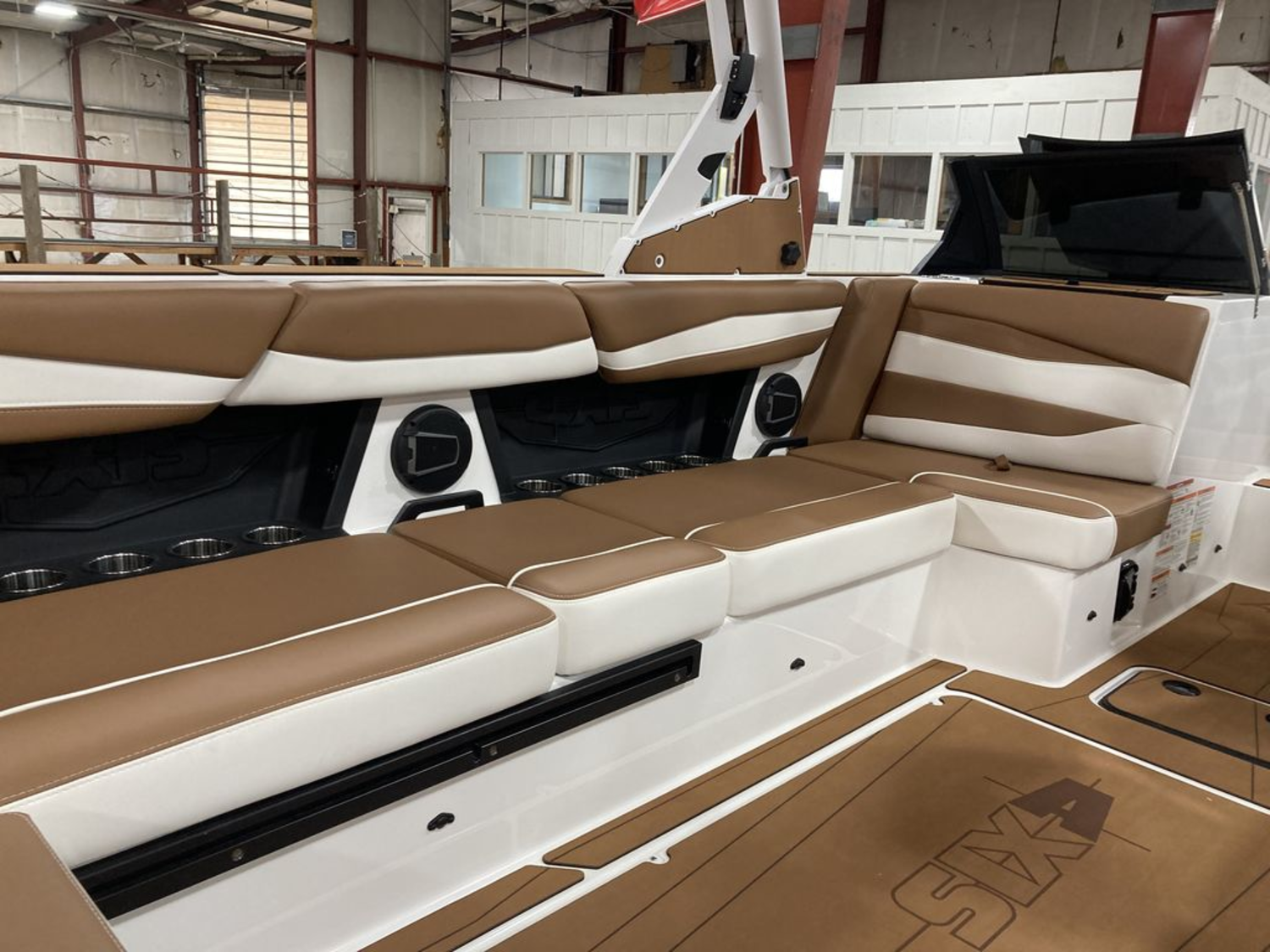 2025 Axis Wake Research A245