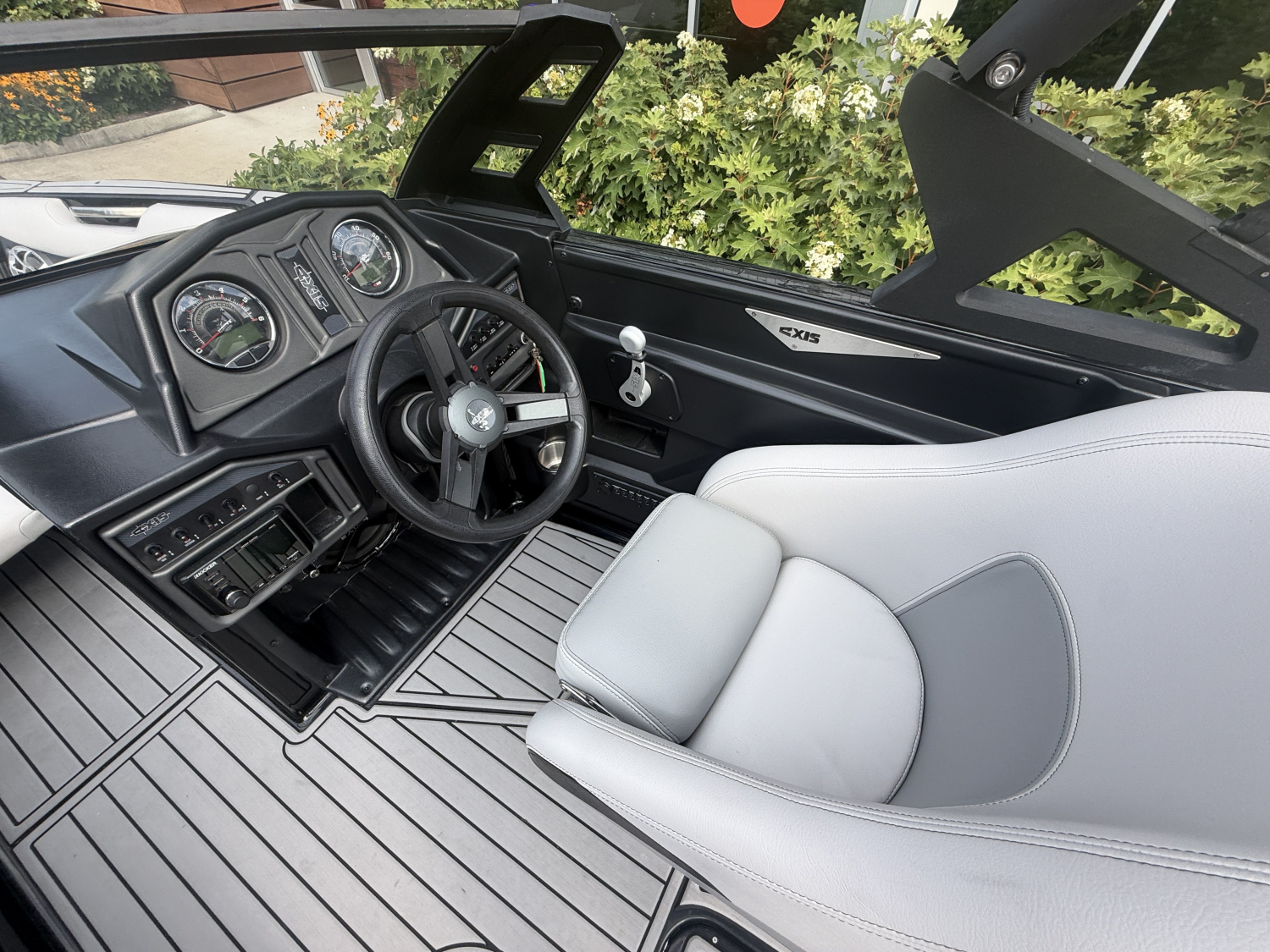 2016 Axis A22