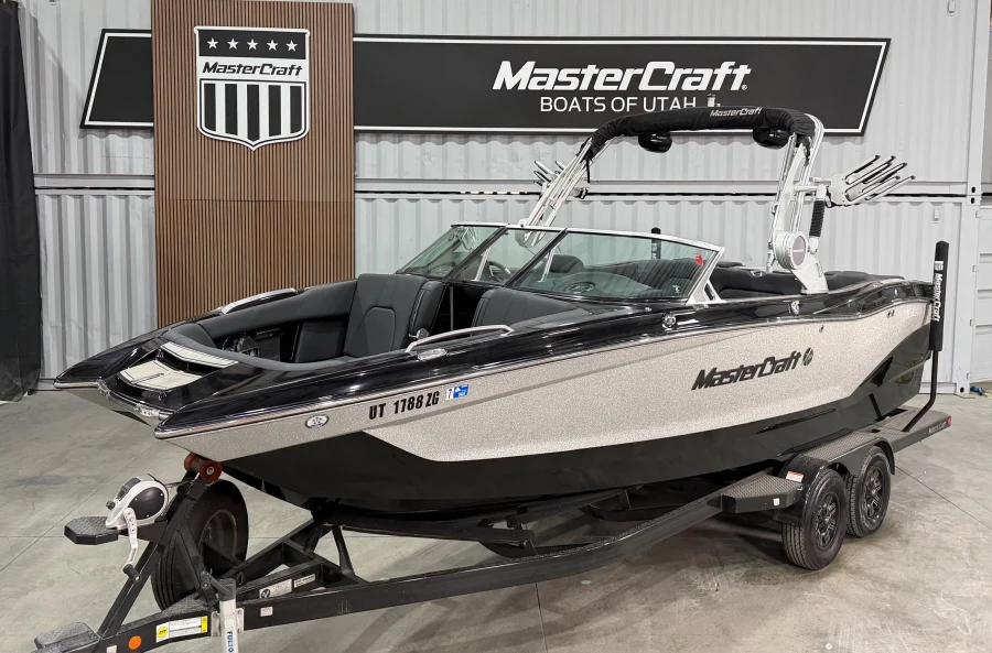 2019-mastercraft-x24-143351-image16