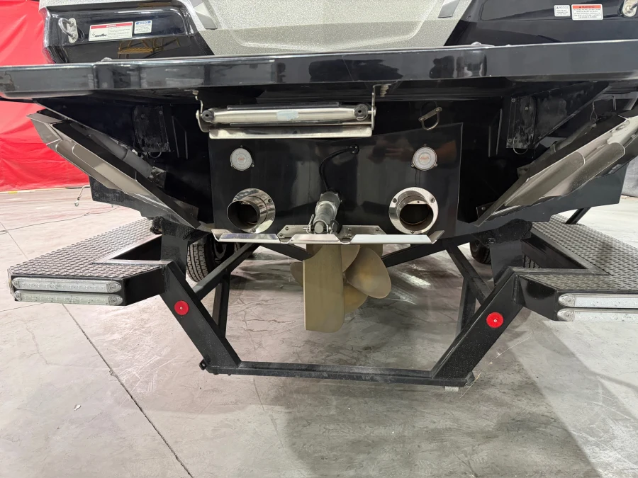 2019-mastercraft-x24-143351-image7