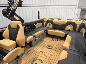 2024-mastercraft-xt24-143353-image12