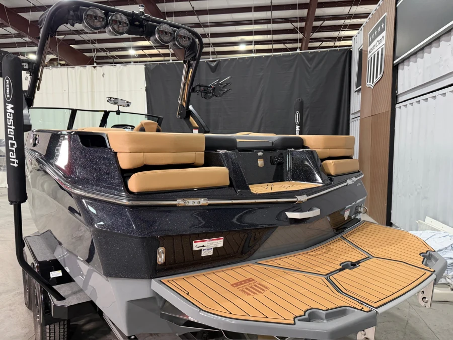 2024-mastercraft-xt24-143353-image18