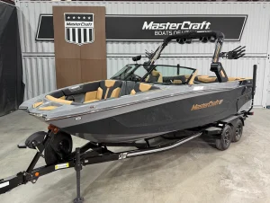 2024-mastercraft-xt24-143353-image1