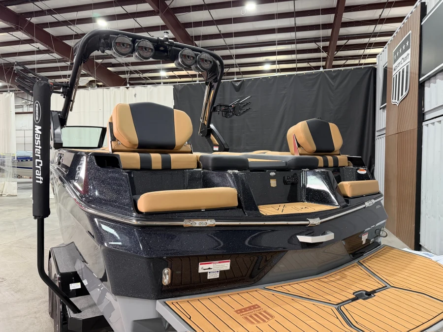 2024-mastercraft-xt24-143353-image6