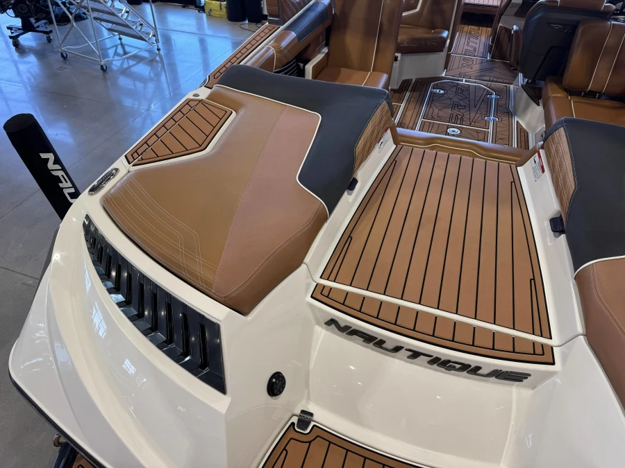 2016-nautique-g23-143354-image12