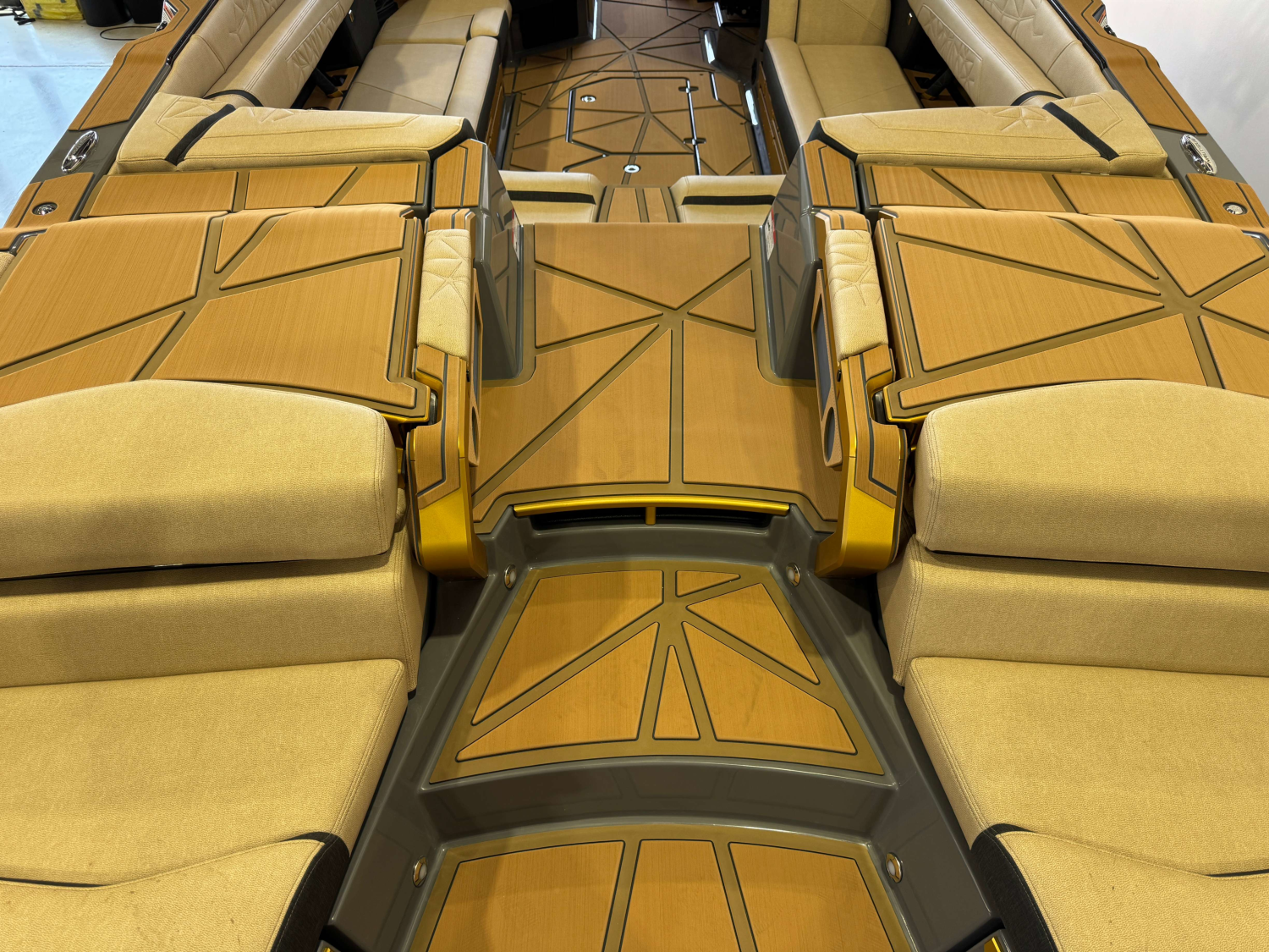 2027 Nautique Super Air Nautique G25 Paragon