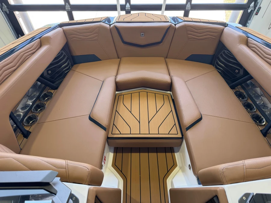 2027-nautique-g23-143356-image17