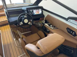 2027-nautique-g23-143356-image25
