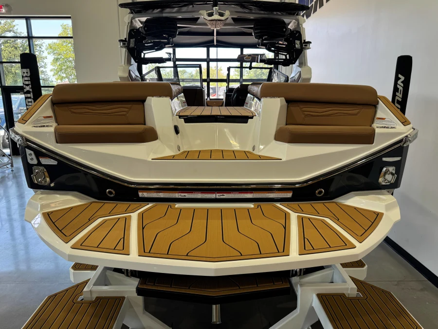 2027-nautique-g23-143356-image8