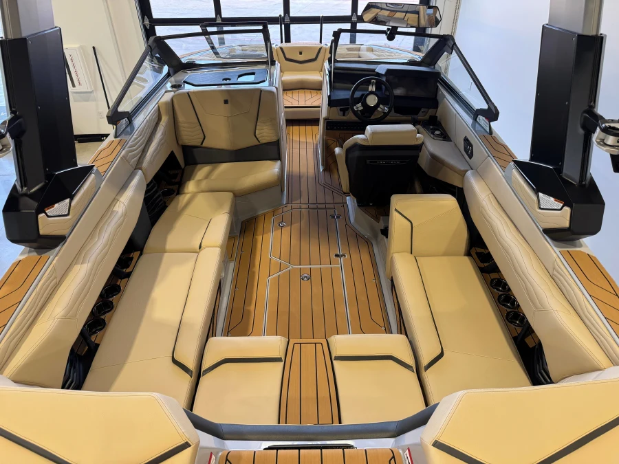 2027-nautique-g23-143357-image13