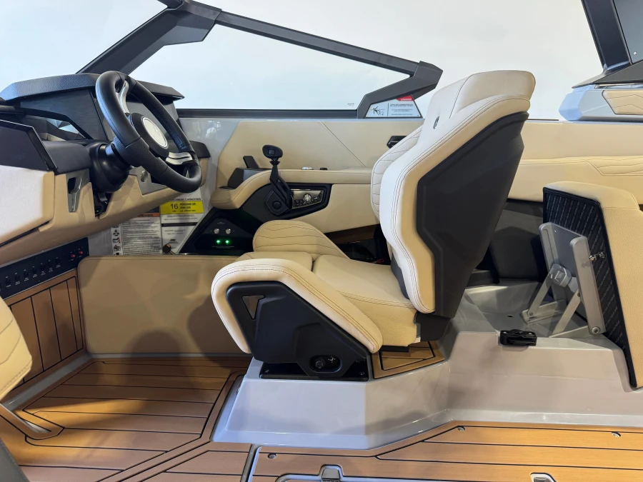 2027-nautique-g23-143357-image23