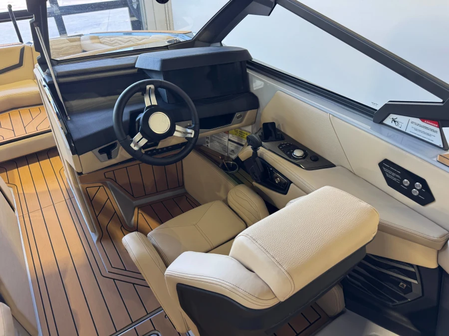 2027-nautique-g23-143357-image25