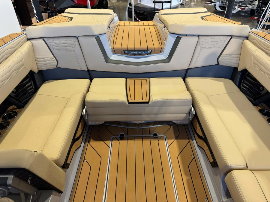 2027-nautique-g23-143357-image27