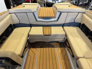 2027-nautique-g23-143357-image27