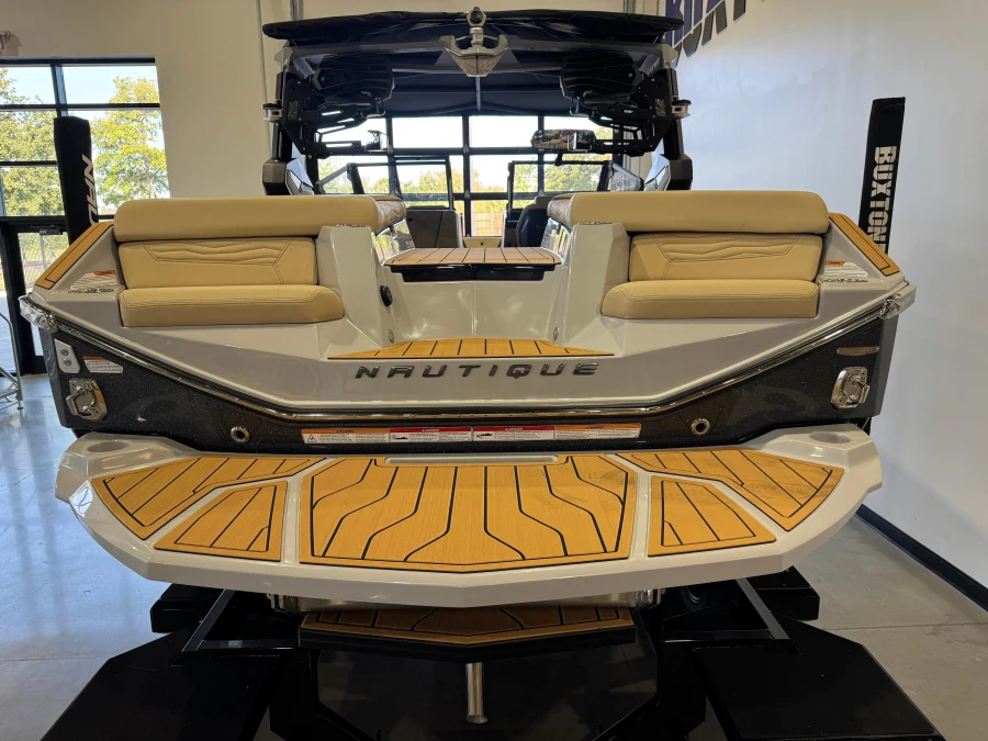 2027-nautique-g23-143357-image8