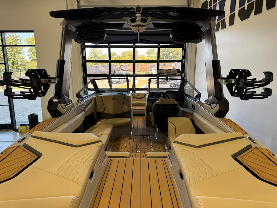 2027-nautique-g23-143357-image9