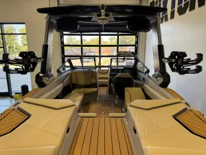 2027-nautique-g23-143357-image9