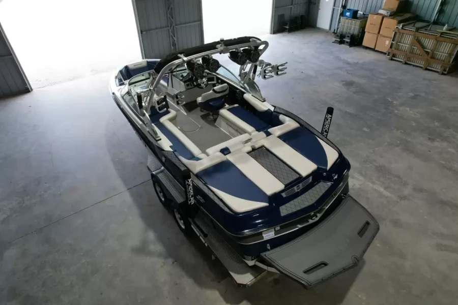 2015-mastercraft-x30-143359-image11