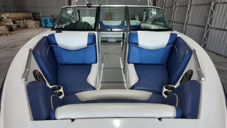 2015-mastercraft-x30-143359-image21